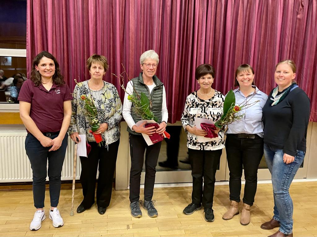 JHV Landfrauen Zell (März 2023): Ehrung für langjährige Mitgliedschaften bei den Landfrauen Zell, von links: Katharina Kornmann, Ilse Rahn, Ingrid Sperhake, Helga Müller, Annegret Hamel und Kim Müller.