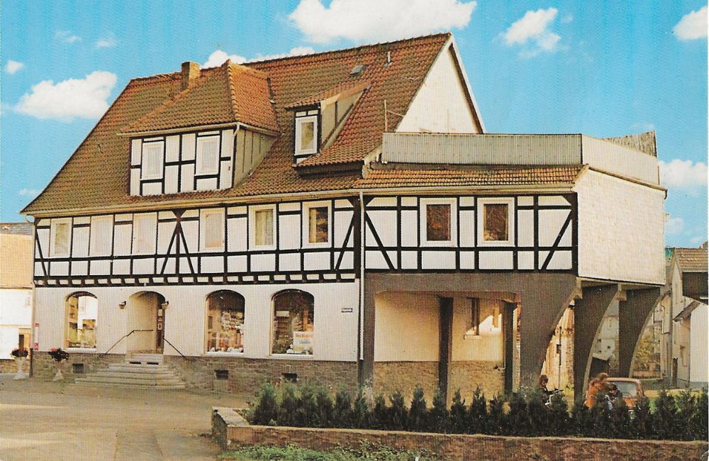 Die Romröder Apotheke 1975