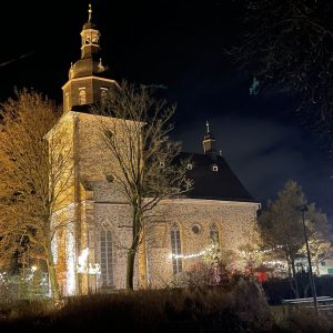 Kirche Romrod (November 2021, Foto: Thomas Liebau)