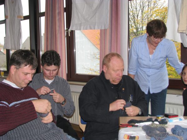 100 Jahre Schule Strebendorf: Handarbeiten und Kochen