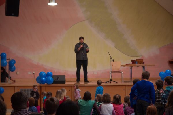 Kinderkonzert mit dem Liedermacher Fredrik Vahlein Romrod im Januar 2012