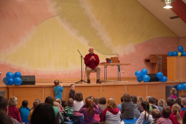 Kinderkonzert mit dem Liedermacher Fredrik Vahlein Romrod im Januar 2012