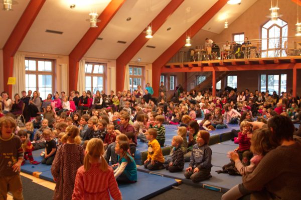 Kinderkonzert mit dem Liedermacher Fredrik Vahlein Romrod im Januar 2012