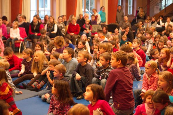 Kinderkonzert mit dem Liedermacher Fredrik Vahlein Romrod im Januar 2012