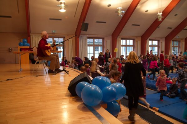 Kinderkonzert mit dem Liedermacher Fredrik Vahlein Romrod im Januar 2012