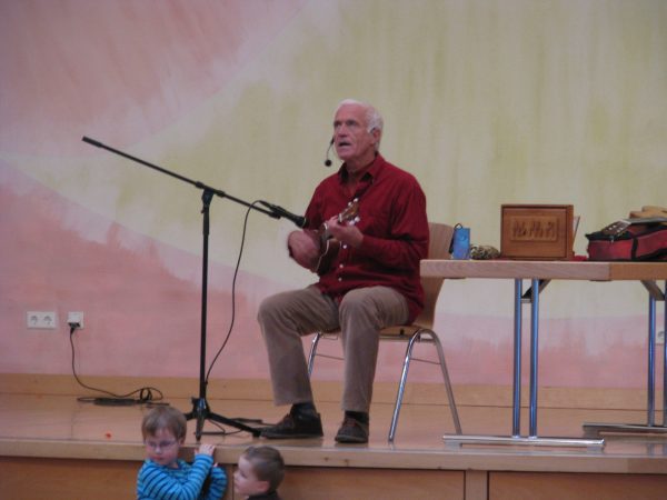 Kinderkonzert mit dem Liedermacher Fredrik Vahlein Romrod im Januar 2012