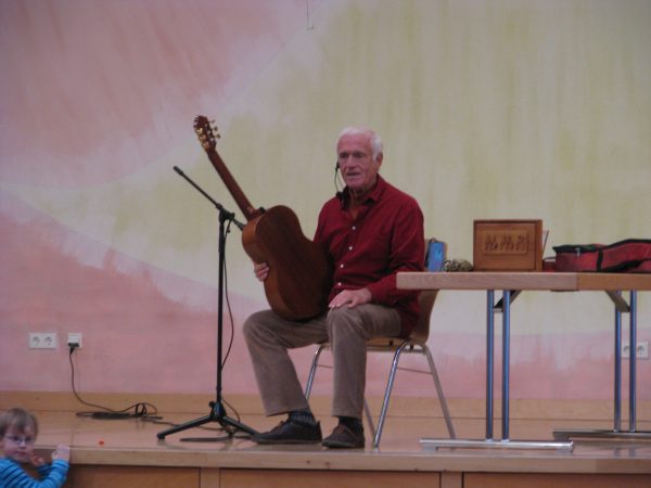 Kinderkonzert mit dem Liedermacher Fredrik Vahlein Romrod im Januar 2012