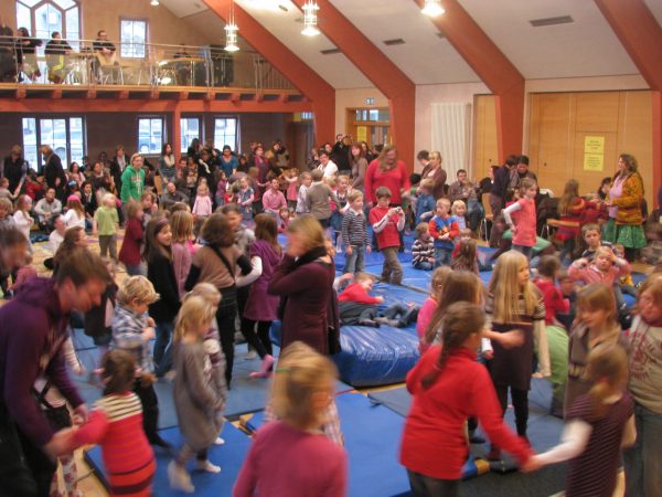 Kinderkonzert mit dem Liedermacher Fredrik Vahlein Romrod im Januar 2012