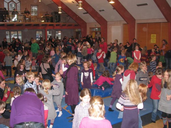 Kinderkonzert mit dem Liedermacher Fredrik Vahlein Romrod im Januar 2012