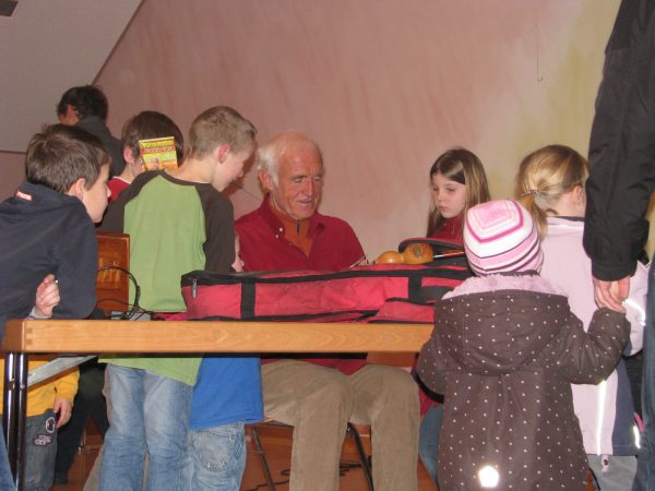 Kinderkonzert mit dem Liedermacher Fredrik Vahlein Romrod im Januar 2012