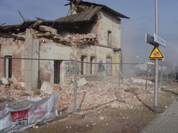 2009-02 - Abriss Bahnhof Romrod-Zell - 13