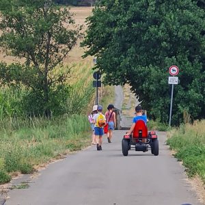 Elternverein Betreuende Grundschule Romrod schafft vier Gokarts an (August 2022) - 04