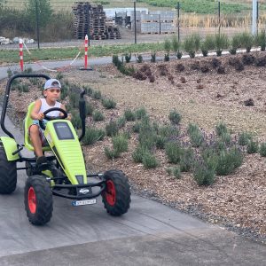 Elternverein Betreuende Grundschule Romrod schafft vier Gokarts an (August 2022) - 14