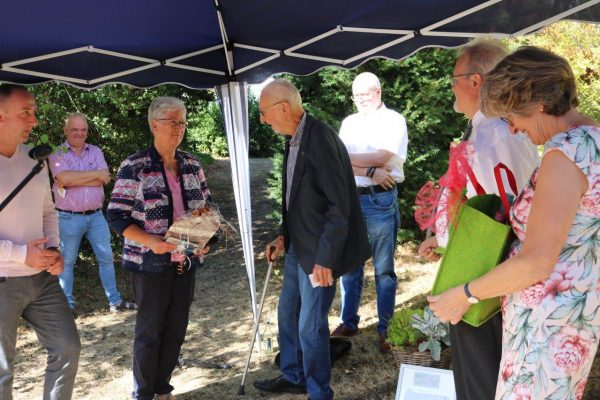 Gudrun Walter (3.v.l.) dankte für die Unterstützung der Frauenkreise.