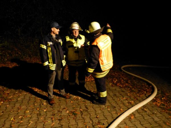 Nachtübung der Feuerwehren der Bergdörfer (November 2022) - 03