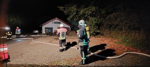 Nachtübung der Feuerwehren der Bergdörfer (November 2022) - 11