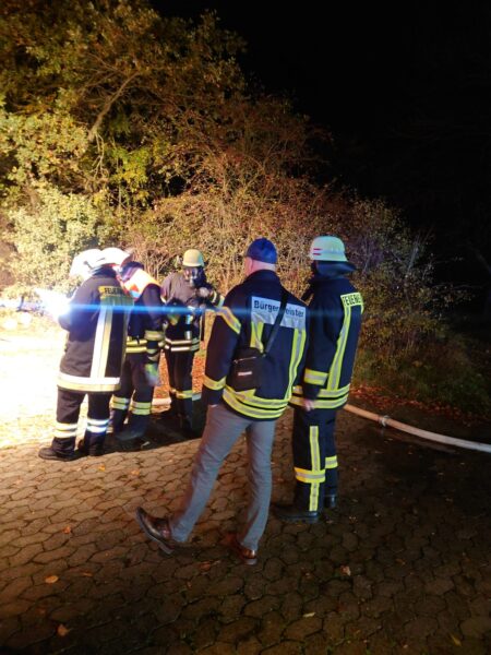 Nachtübung der Feuerwehren der Bergdörfer (November 2022) - 13