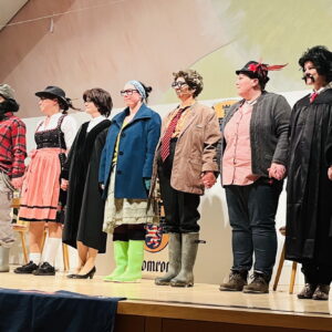 April 2023 - Theatergruppe von der Rolle Romrod - Aufführung Saustall im Amtsgericht - 23