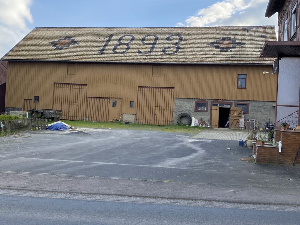 Das Anwesen ehemals Riegelmann am Frauenberg in Zell (Foto Otto Ling)