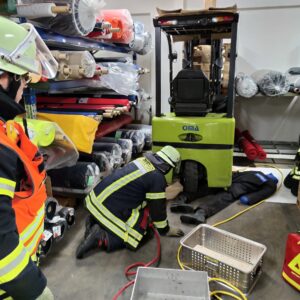Feuerwehr-Training bei Romröder Kleiderwerk (Mai 2023) - 04