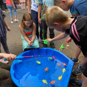 Ferienspiele Elternverein Betreuende Grundschule (August 2023) - Einmal rund um die Welt - 11