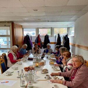 2023-11 - 2023-11 - Landfrauen und Landmädels Zell heizten die Weihnachtsbäckerei an - 4