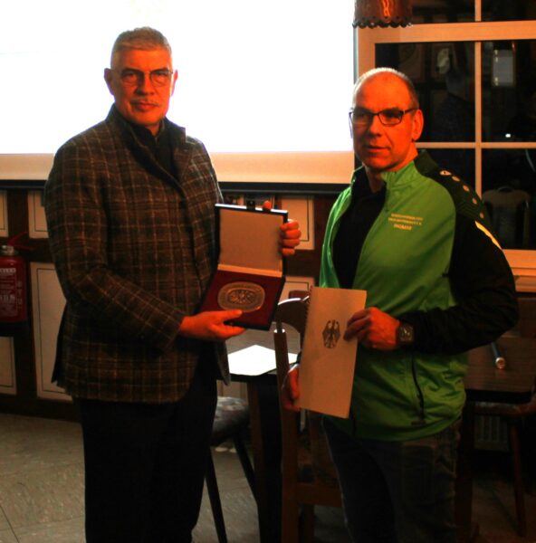 2024-01 - Schützenverein Ober-Breidenbach erhält Sportplakette des Bundespräsidenten