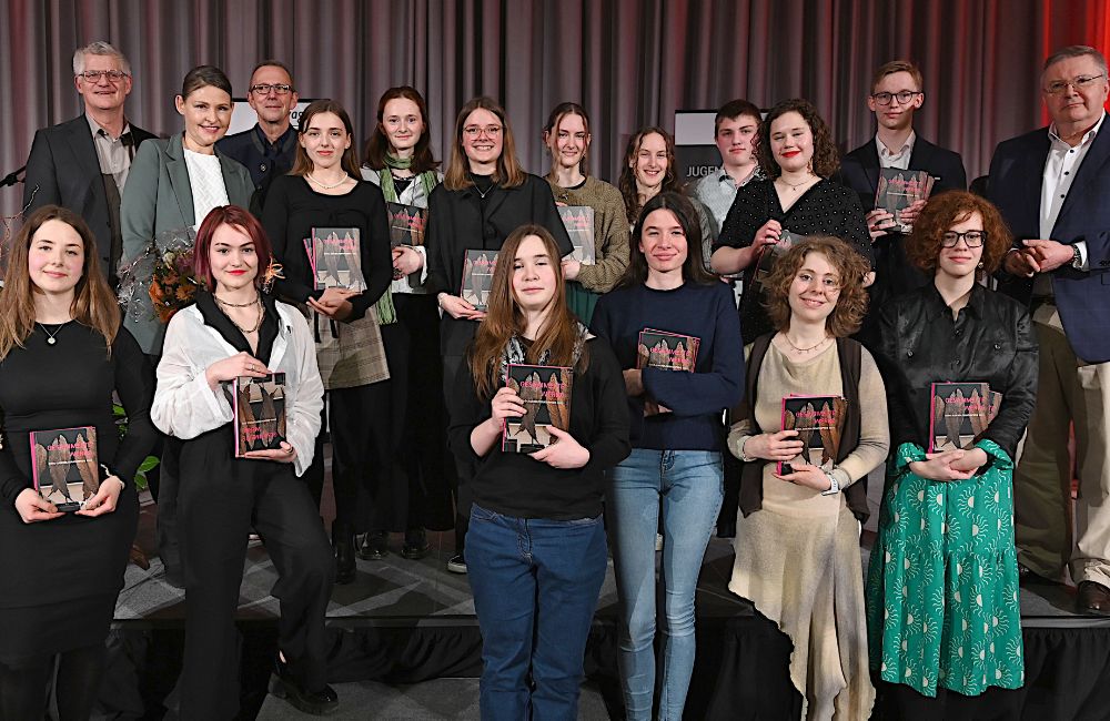 Preisträger des 20. Jugend-Literaturpreises der OVAG 2024