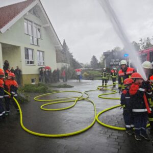 2024-05-06 - Jugendfeuer Romrod feiert 50jähriges Bestehen mit Löschübung - 2