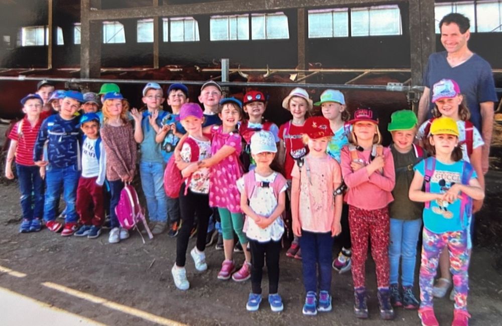 2024-07 - Kita-Elefantenkinder Romrod besuchten Gutsmolkerei Selgenhof in Ulrichstein 3