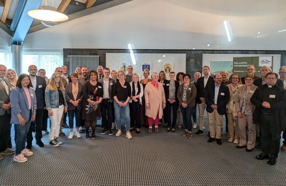 2024-07 - Über 35 Institutionen gründen Hospiz- und Palliativnetzwerk Vogelsberg