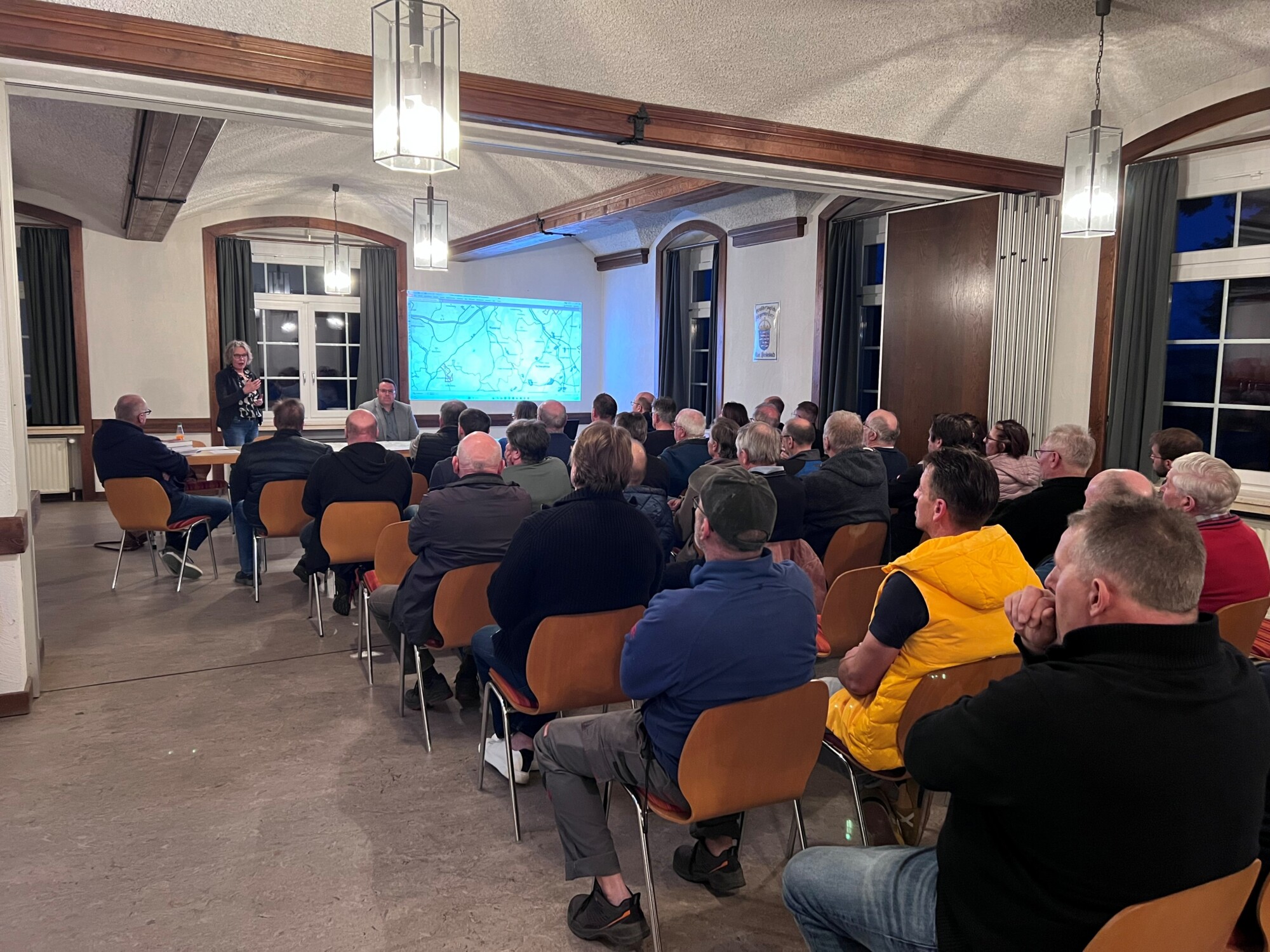 2025-03 - Infoabend zu Spekulationen über möglichen Windpark in der Gemarkung Strebendorf-Ober-Breidenbach - 2